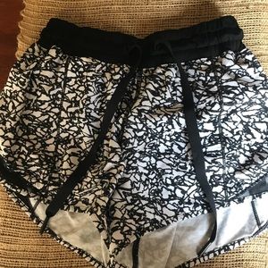 size 2 Tall Lululemon shorts